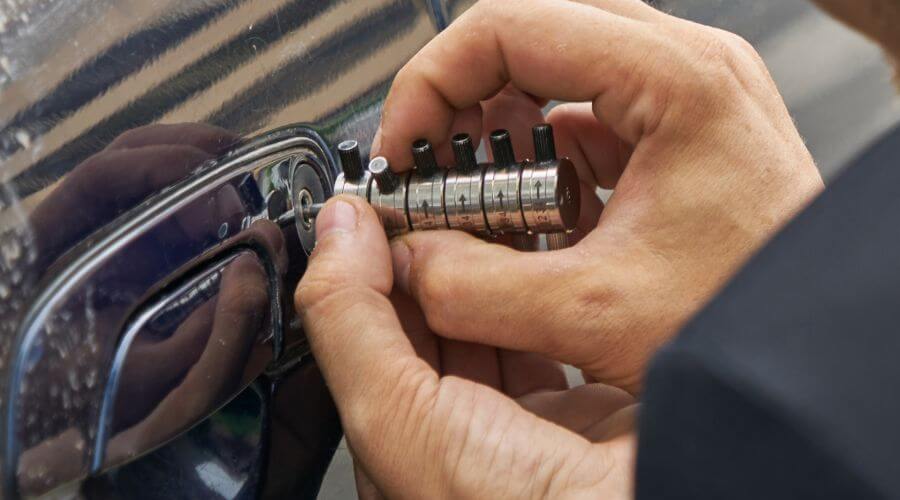 Expert new roof installation services in Miramonte, CA